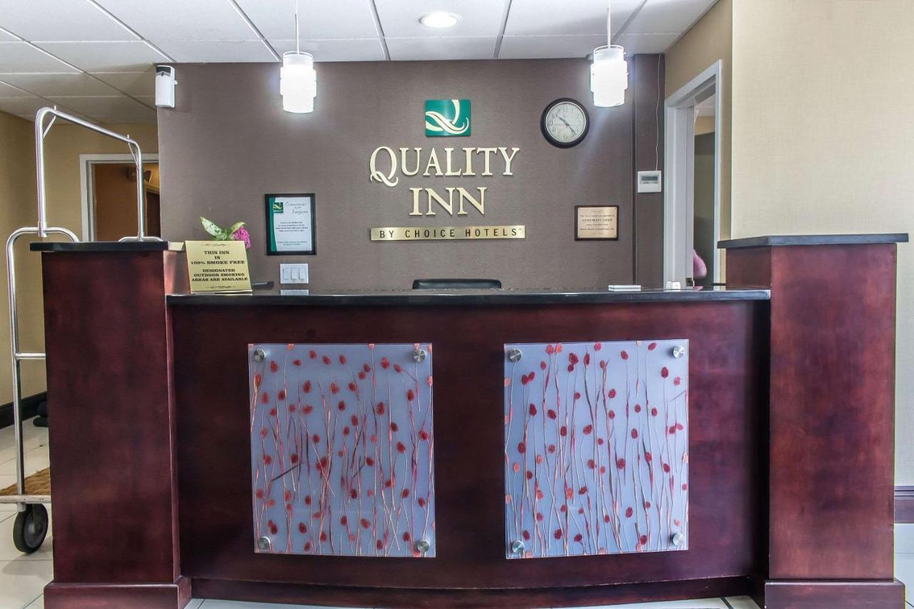 Quality Inn Near Mountain Creek Вернон Экстерьер фото